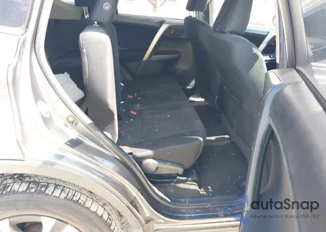 2016 Toyota Rav4 Le z USA, uszkodzony, nr VIN JTMZFREV8GJ078965